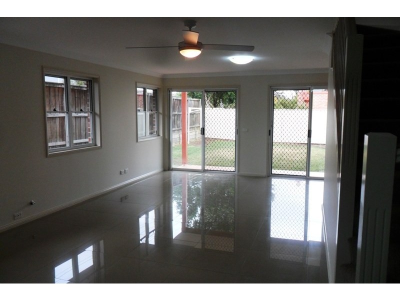 67 Oxford Road, Ingleburn NSW 2565