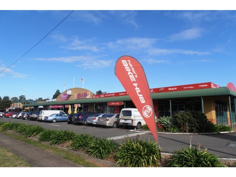 54 Governor Macquarie Drive, Chipping Norton NSW 2170