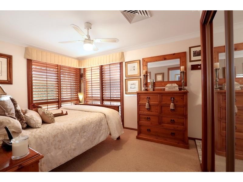 16b Gordon Avenue, Ingleburn NSW 2565