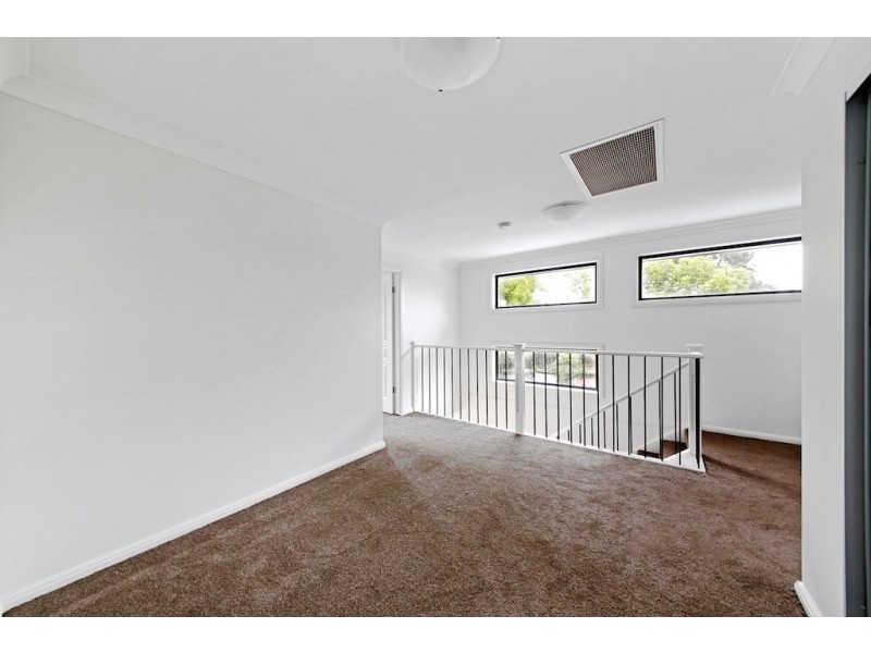 8/2 Jaclyn Street, Ingleburn NSW 2565