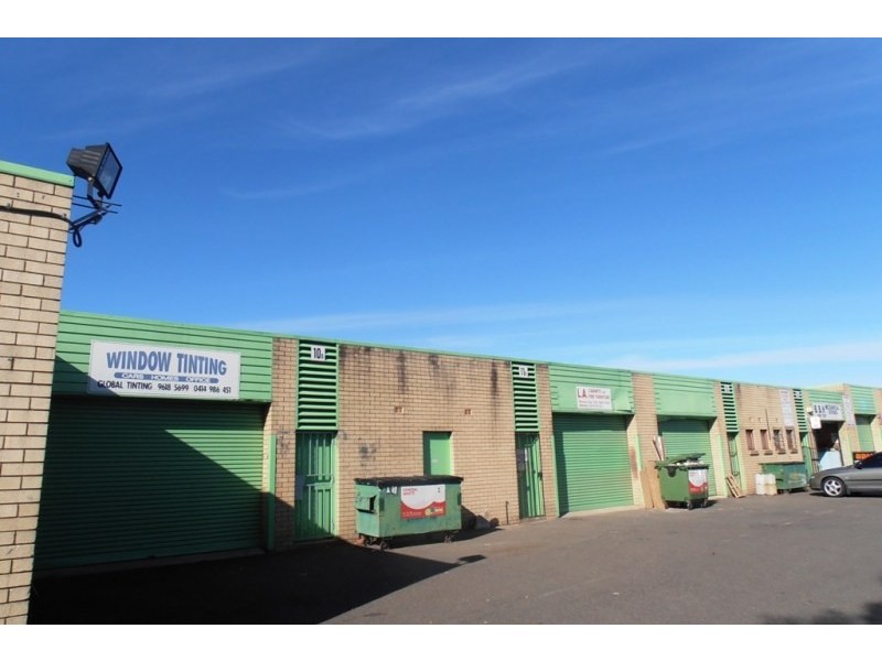 10b/4 Louise Avenue, Ingleburn NSW 2565