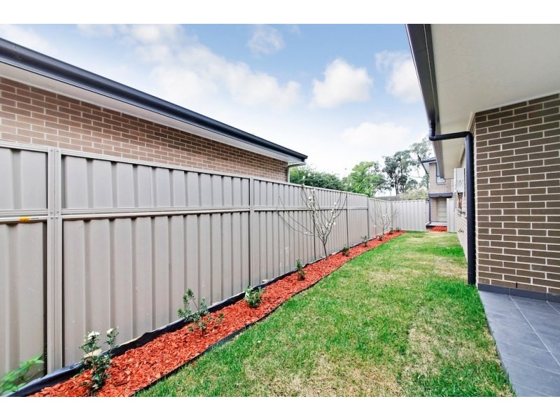 2 or 4/2 Jaclyn Street, Ingleburn NSW 2565