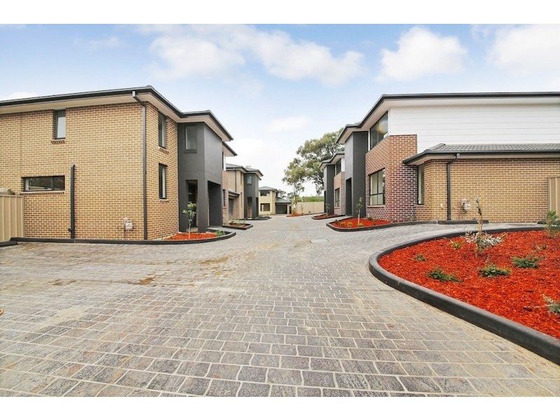 2 or 4/2 Jaclyn Street, Ingleburn NSW 2565