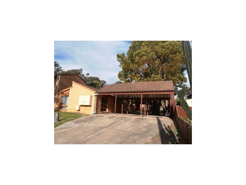 4/125 Cumberland Road, Ingleburn NSW 2565