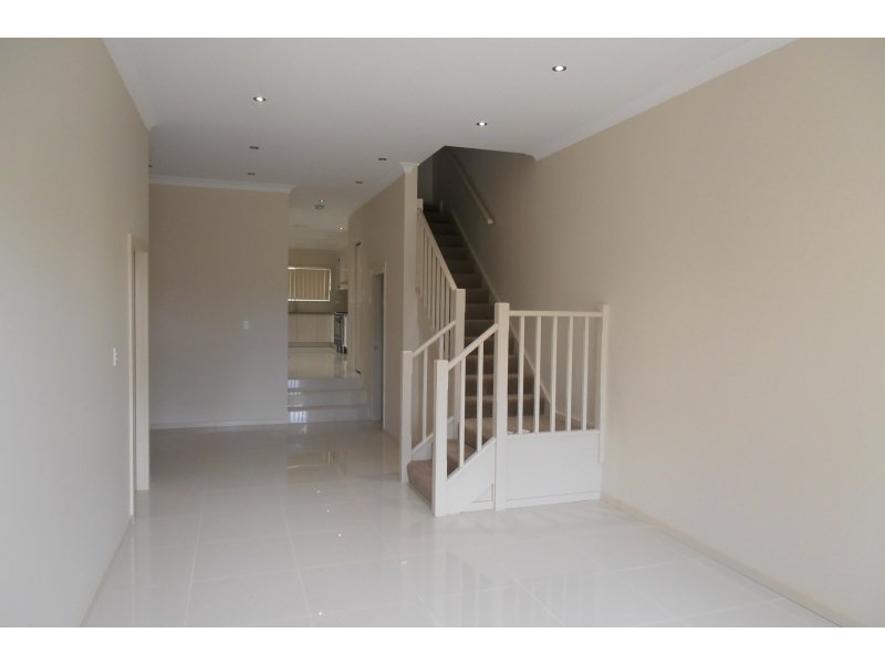 3 & 4/53 Chester Road, Ingleburn NSW 2565