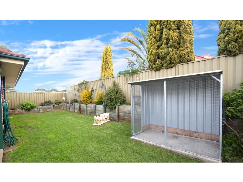 6 Oldsmobile Place, Ingleburn NSW 2565