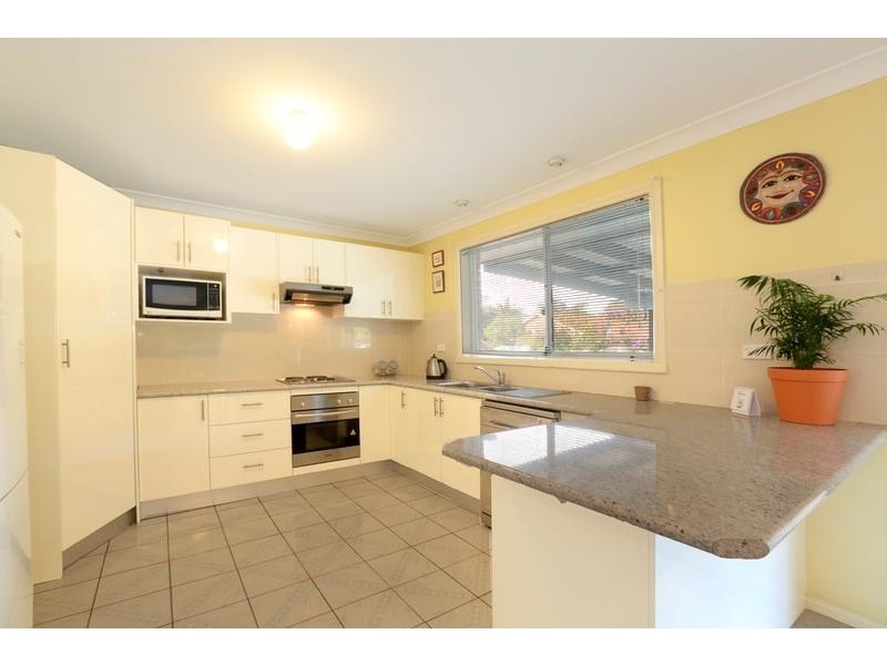 14 Peugeot Drive, Ingleburn NSW 2565