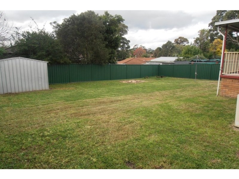 6 Sandra Place, Ingleburn NSW 2565