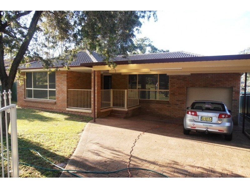 6 Sandra Place, Ingleburn NSW 2565