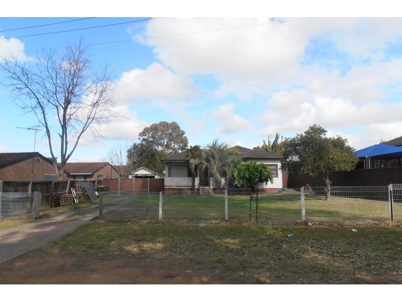 95 Saywell Road, Macquarie Fields NSW 2564