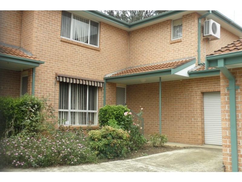 2/168 Cumberland Road, Ingleburn NSW 2565