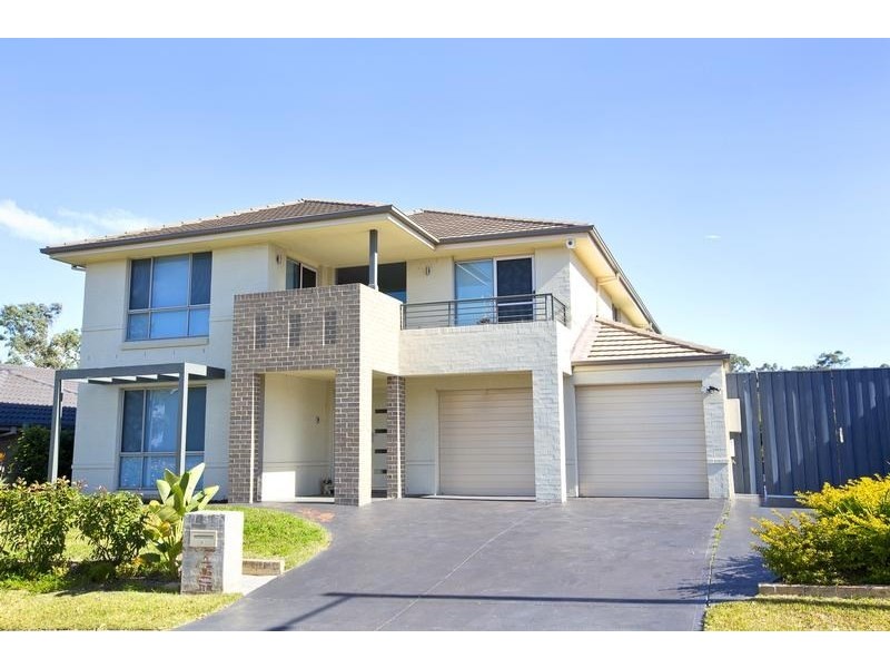 18 Hindostan Road, Glenfield NSW 2167