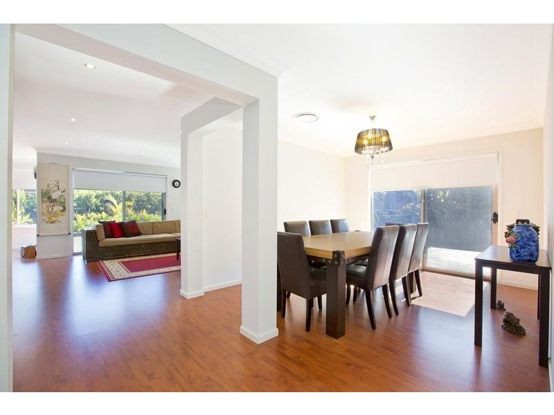 18 Hindostan Road, Glenfield NSW 2167