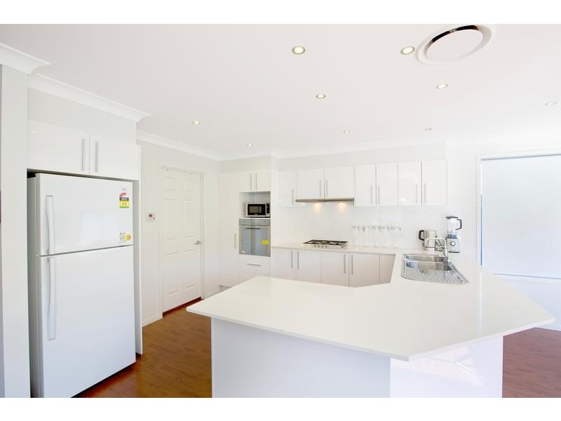 18 Hindostan Road, Glenfield NSW 2167