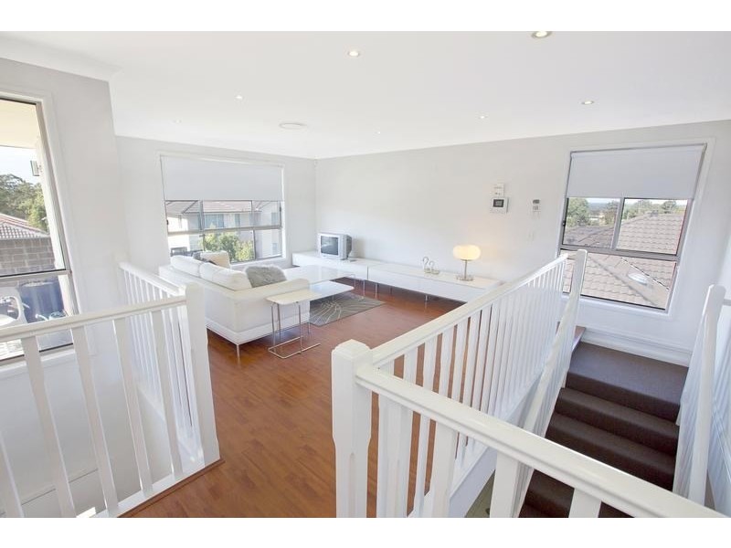 18 Hindostan Road, Glenfield NSW 2167