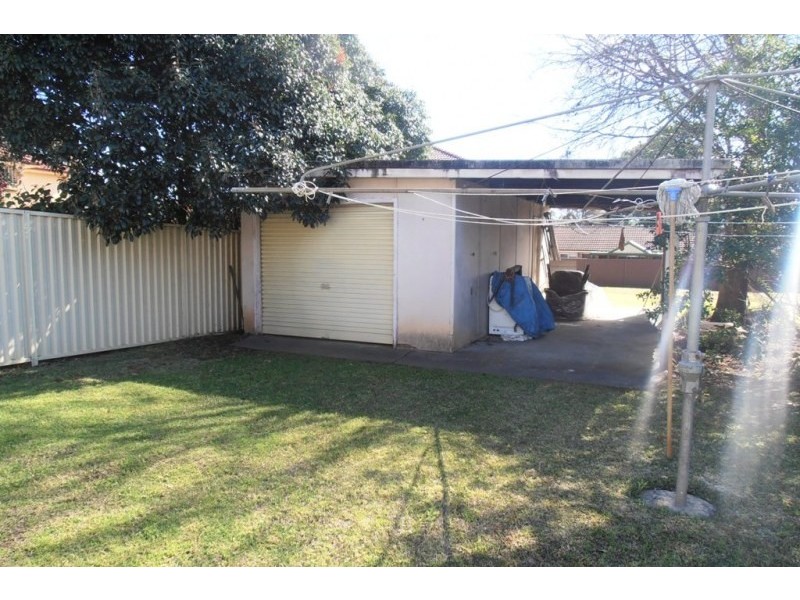 32 Macquarie Road, Ingleburn NSW 2565