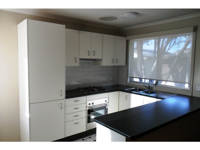 13 Salamaua Place, Glenfield NSW 2167