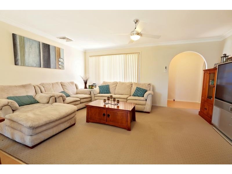 3 Wheeler Place, Minto NSW 2566