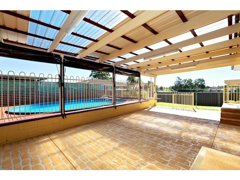 3 Wheeler Place, Minto NSW 2566