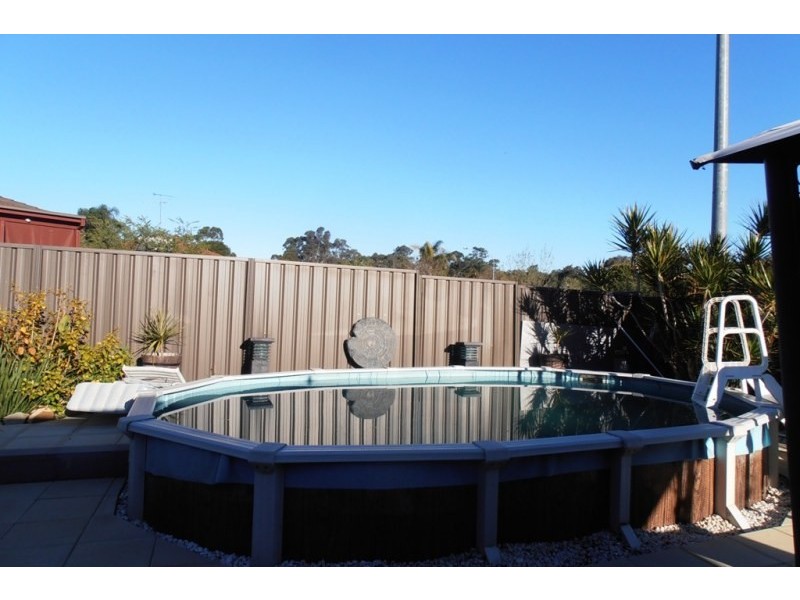 1 Warbler Avenue, Ingleburn NSW 2565
