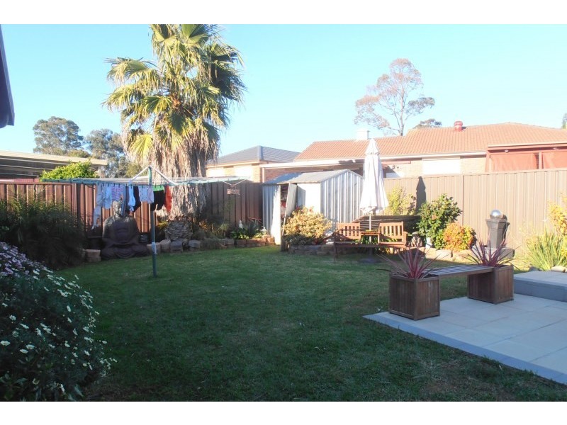 1 Warbler Avenue, Ingleburn NSW 2565