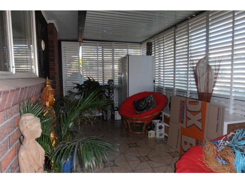1 Warbler Avenue, Ingleburn NSW 2565