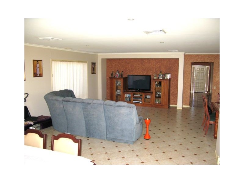48 Governors Way, Macquarie Links NSW 2565