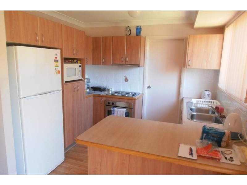 2/2 Cambridge Street, Ingleburn NSW 2565