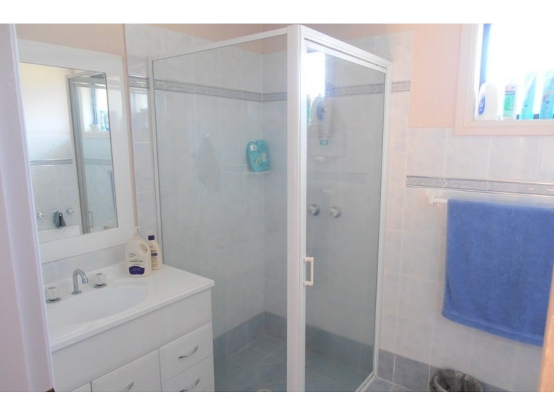 2/2 Cambridge Street, Ingleburn NSW 2565