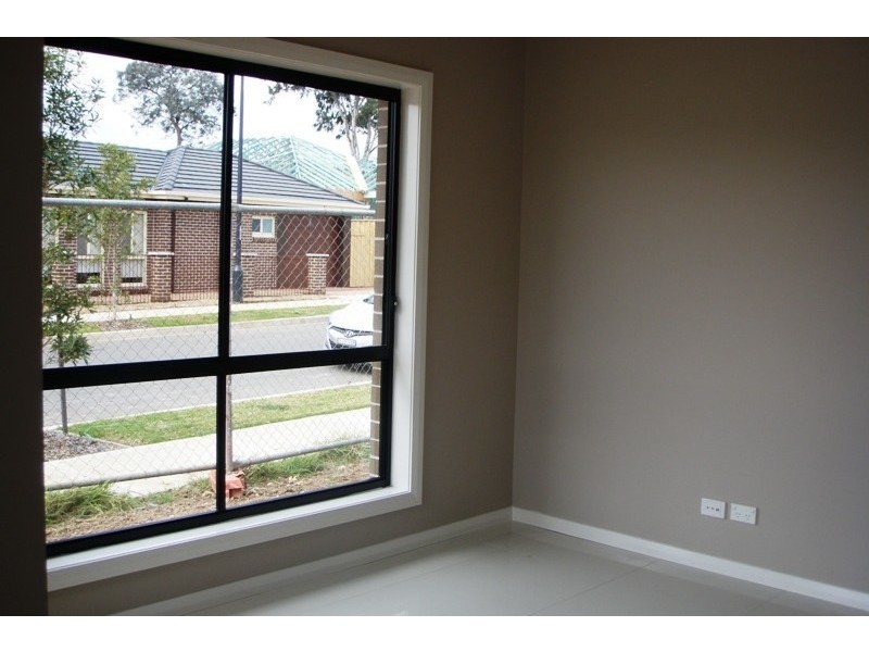 37 Grampian Avenue, Minto NSW 2566