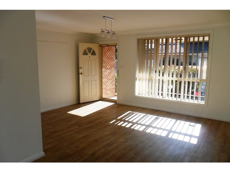 7/15-17 Carlisle Street, Ingleburn NSW 2565