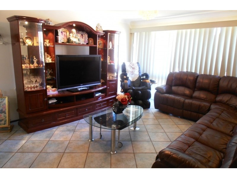 7/40-42 Gordon Avenue, Ingleburn NSW 2565