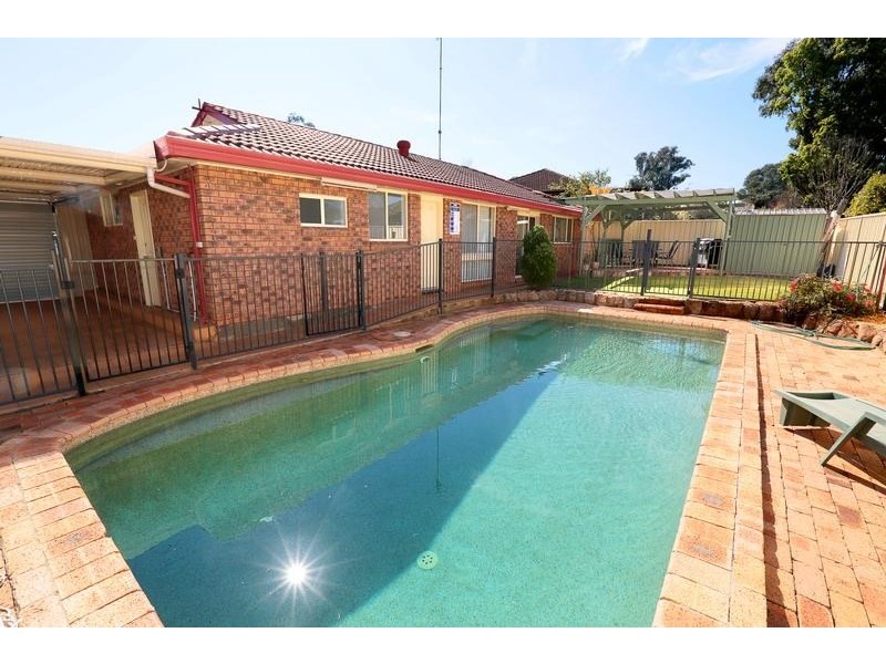 83 Fawcett Street, Glenfield NSW 2167