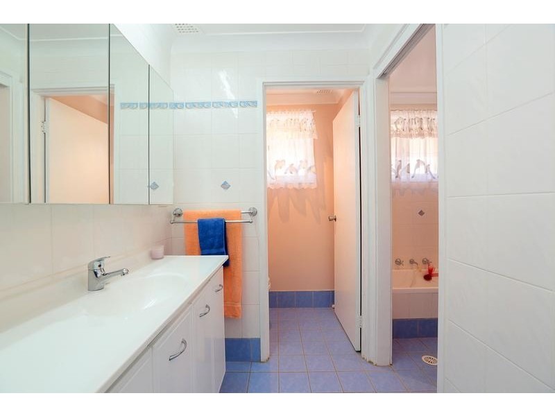 83 Fawcett Street, Glenfield NSW 2167