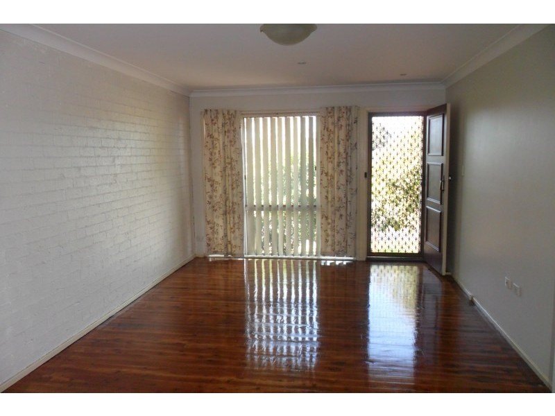 9 Robin Place, Ingleburn NSW 2565