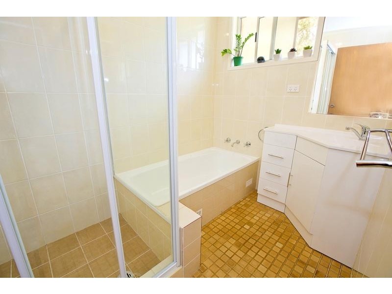 23/212 Harrow Road, Glenfield NSW 2167