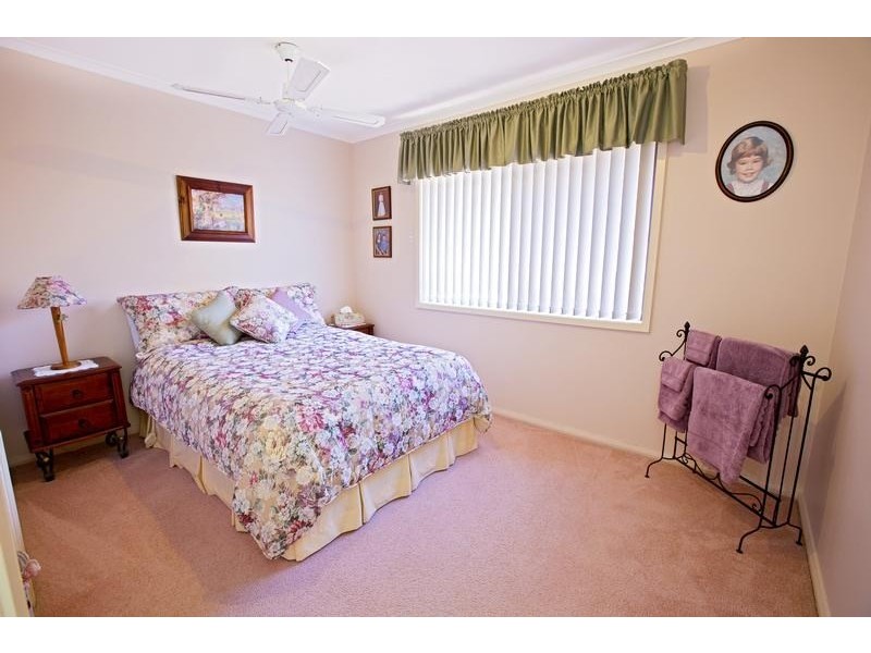 19 Popondetta Place, Glenfield NSW 2167