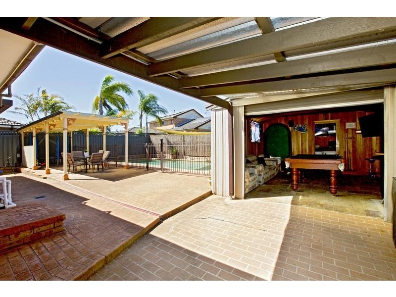 26 Pickett Avenue, Minto NSW 2566