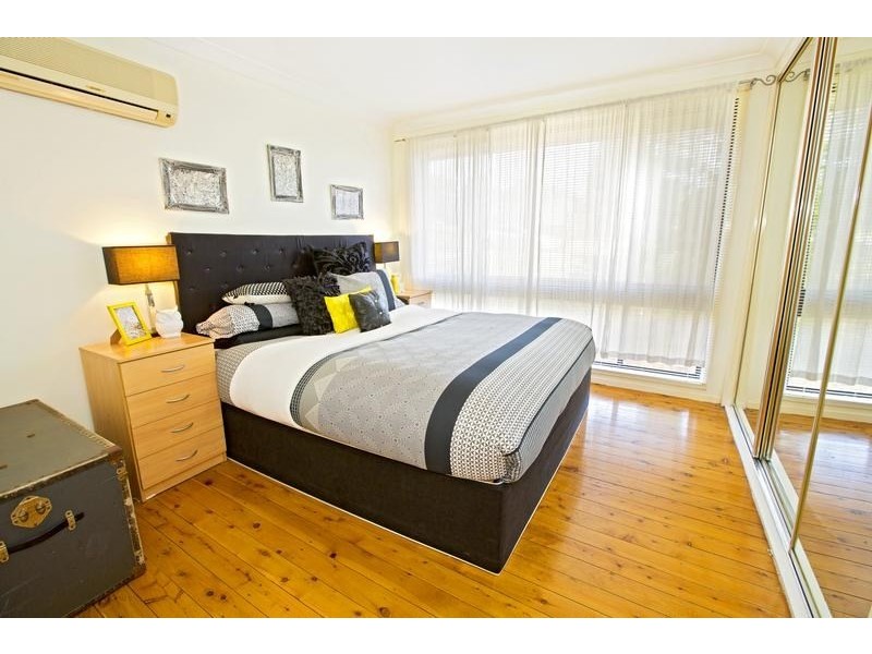 9 Adrian Street, Macquarie Fields NSW 2564