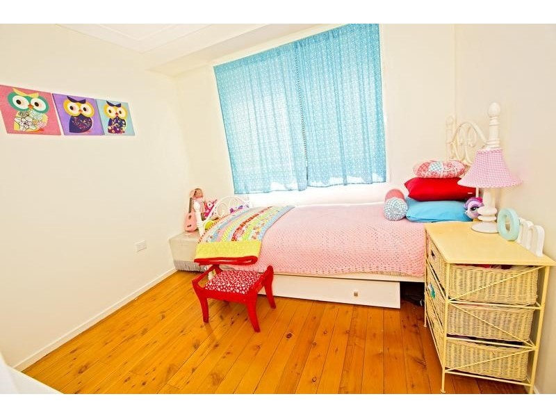 9 Adrian Street, Macquarie Fields NSW 2564