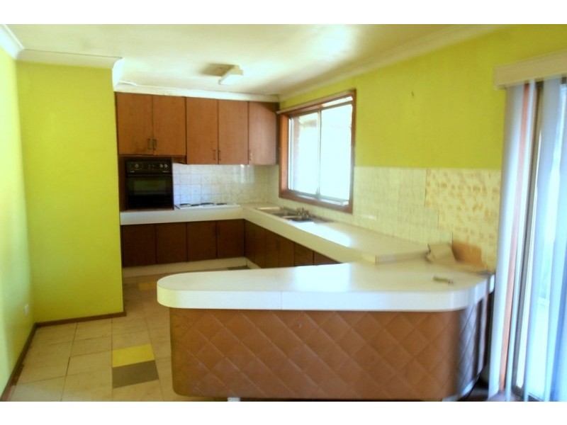 2 Horbling Avenue, Georges Hall NSW 2198