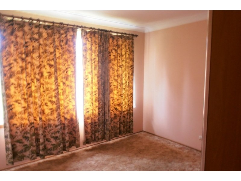 2 Horbling Avenue, Georges Hall NSW 2198