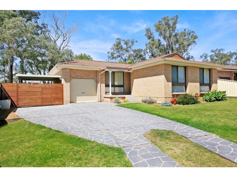 9 Pelargonium Crescent, Macquarie Fields NSW 2564