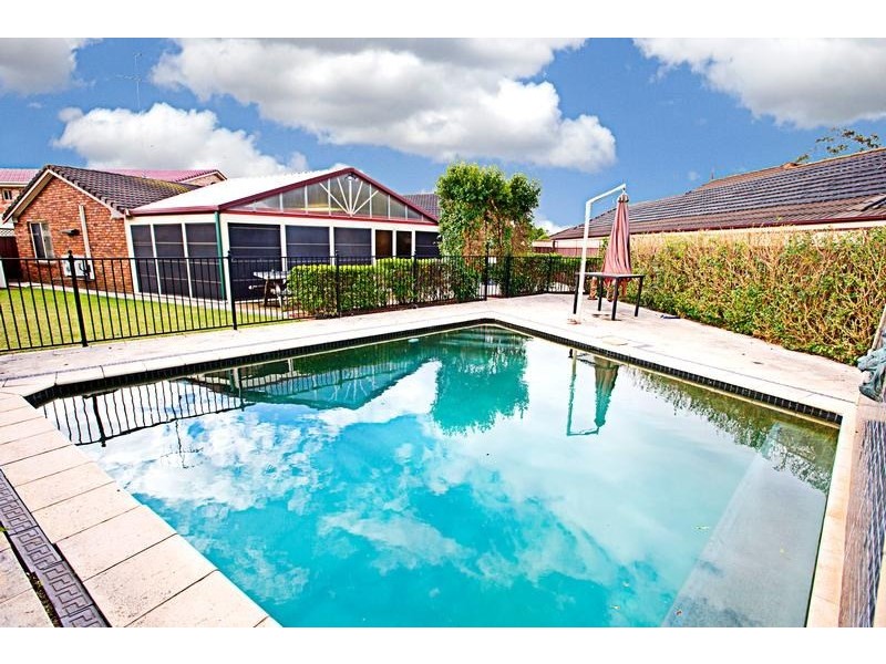 4 Berliet Place, Ingleburn NSW 2565