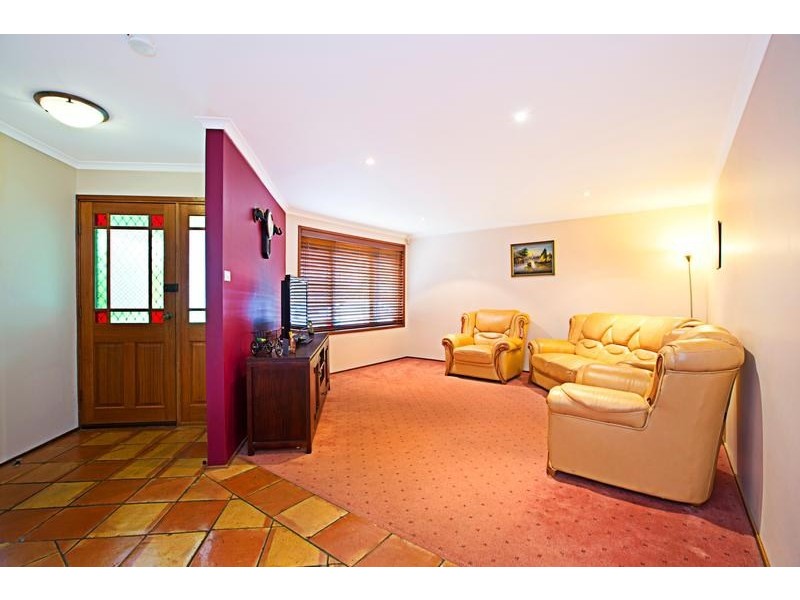 4 Berliet Place, Ingleburn NSW 2565