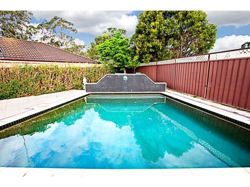 4 Berliet Place, Ingleburn NSW 2565