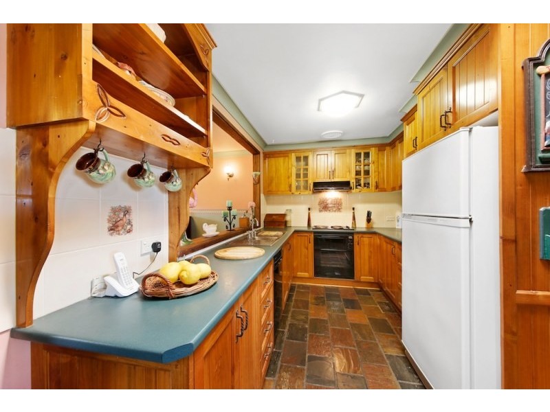 11 Lancia Drive, Ingleburn NSW 2565
