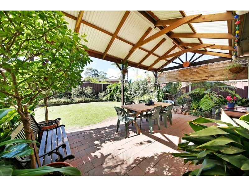 11 Lancia Drive, Ingleburn NSW 2565