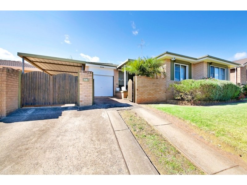 11 Lancia Drive, Ingleburn NSW 2565