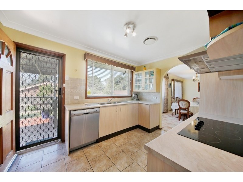 4 Quail Place, Ingleburn NSW 2565